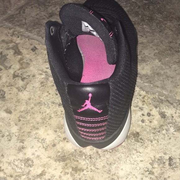 Jordan boys basketball shoes - Picture 4 of 6